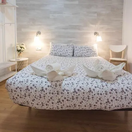 La Casa De Becquer By Ap Toledo