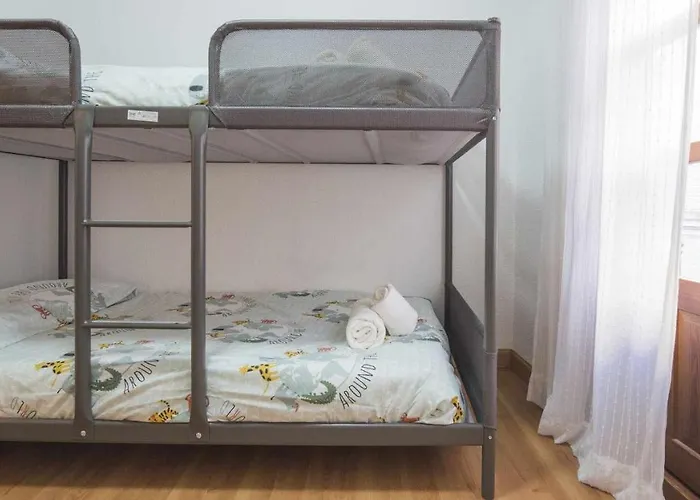 La Casa De Becquer By Ap Toledo